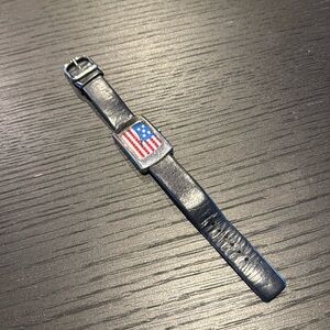 Fossil Women’s JR-8015 American Flag Comes with original fossil leather band